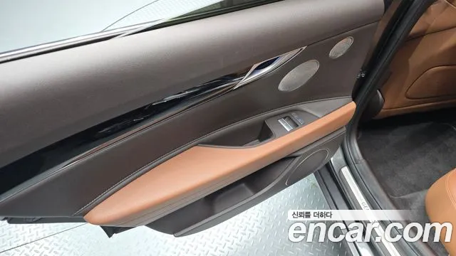 Genesis G80 RG3 — Фото автомобиля 10