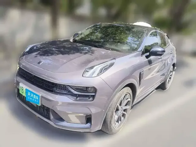 Фотография автомобиля — Lynk & Co 05 EM-P