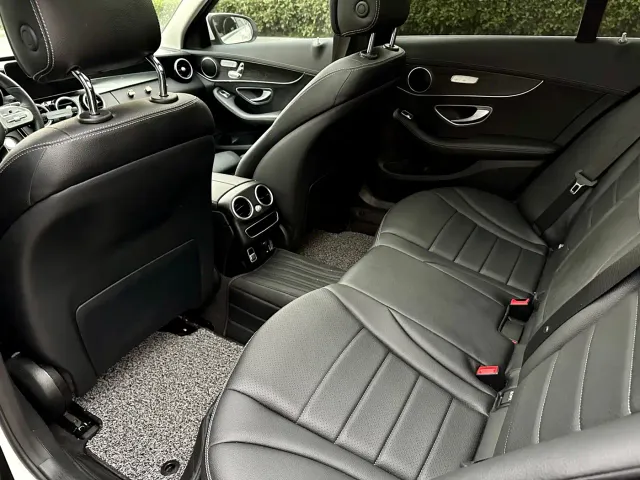 Mercedes-Benz C-Class — Фото автомобиля 10