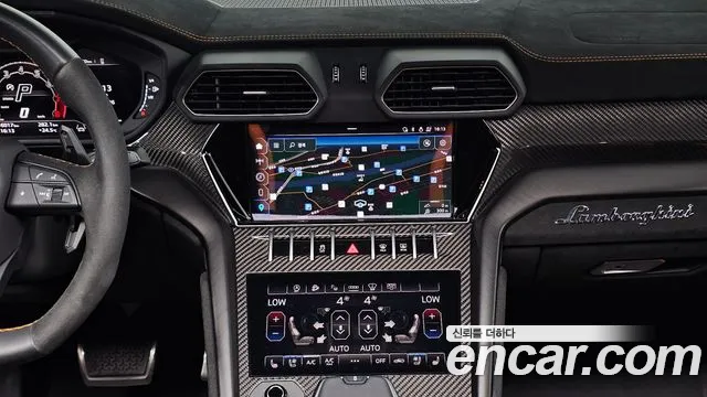 Lamborghini Urus — Фото автомобиля 14