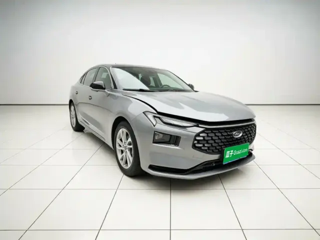 Ford Mondeo — Фото автомобиля 3