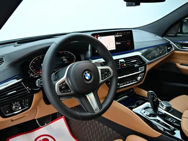 BMW 6 Series Gran Turismo — Фото автомобиля 15