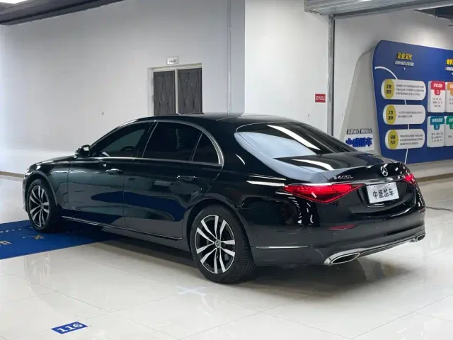 Mercedes-Benz S-Class — Фото автомобиля 25