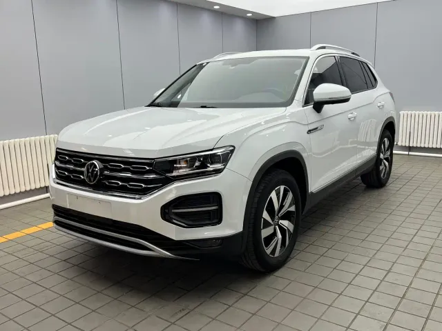 Фотография автомобиля — Volkswagen Tayron