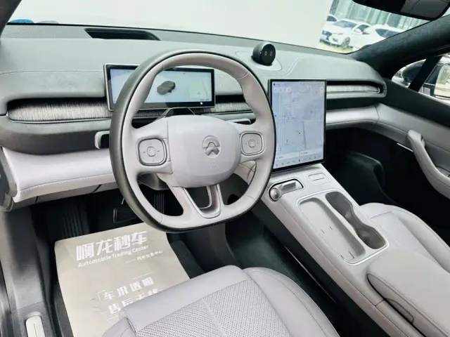 Nio EC6 — Фото автомобиля 10