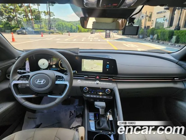 Hyundai Avante CN7 — Фото автомобиля 8