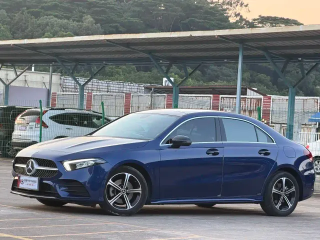 Mercedes-Benz A-Class — Фото автомобиля 2