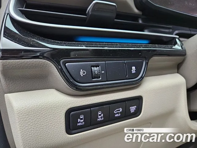 Kia Carnival 4th Gen — Фото автомобиля 15