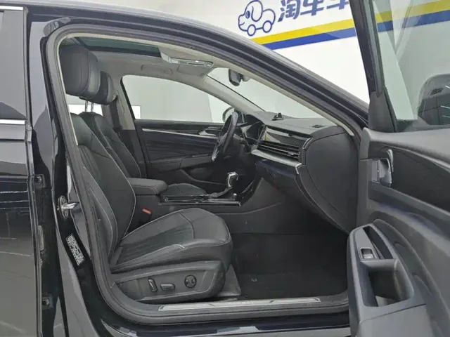 Volkswagen Passat — Фото автомобиля 8