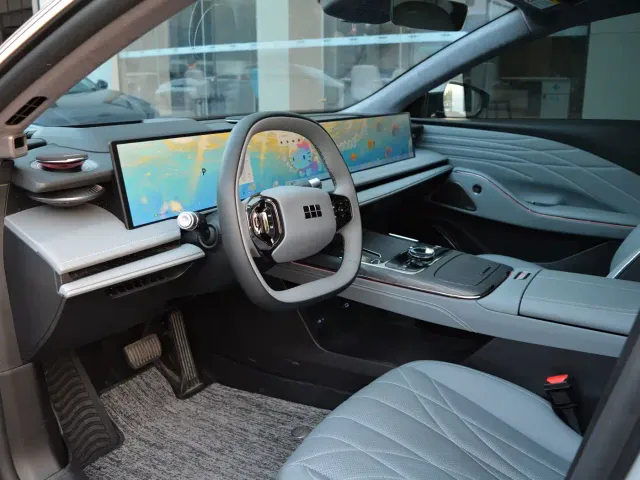 Geely Galaxy E8 — Фото автомобиля 8