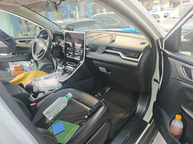 Haval M6 — Фото автомобиля 19
