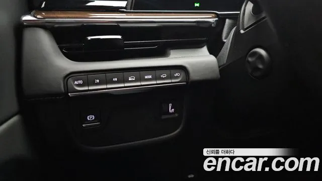 Cadillac Escalade Escalade 5 поколение — Фото автомобиля 23