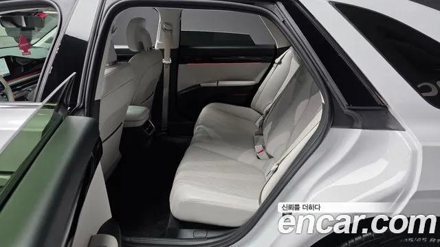 Hyundai Grandeur Grandeur (GN7) 2.5 Бензин 2WD — Фото автомобиля 7