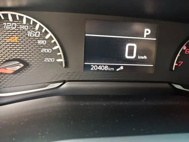 Peugeot 2008 — Фото автомобиля 8