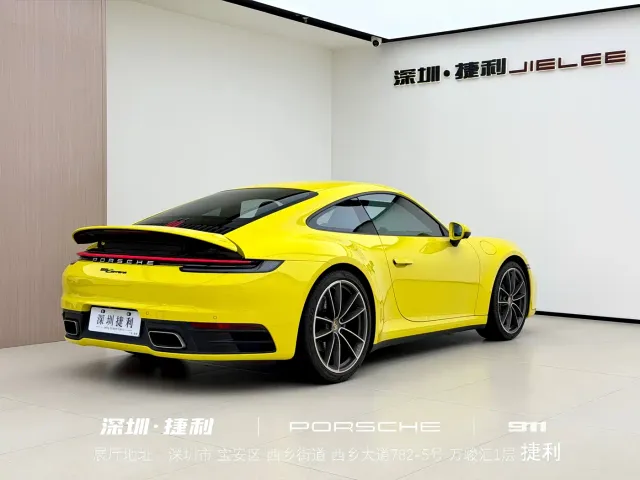 Porsche 911 — Фото автомобиля 5