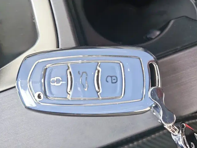 Geely Boyue — Фото автомобиля 8