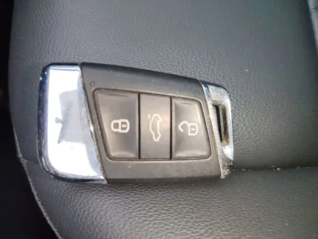 Volkswagen Passat — Фото автомобиля 8