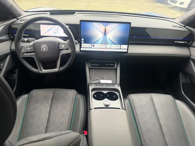BYD Qin L — Фото автомобиля 9