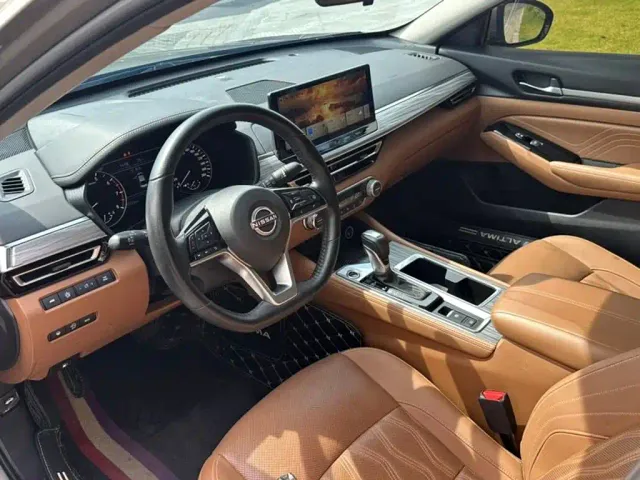 Nissan Teana — Фото автомобиля 6