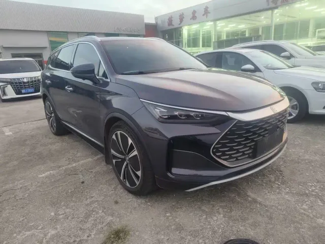 BYD Tang — Фото автомобиля 3