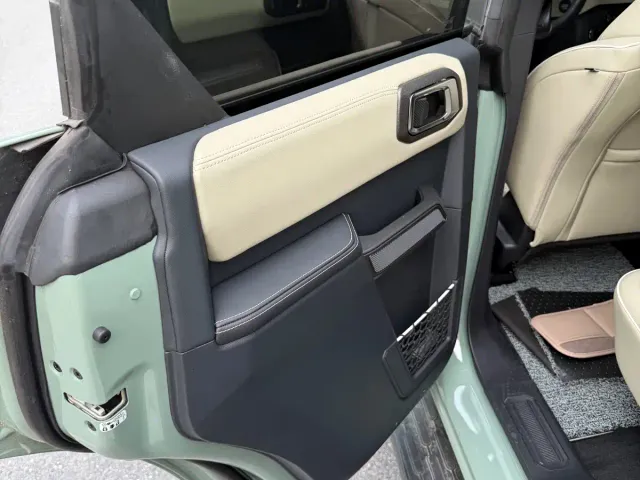 Ford Bronco — Фото автомобиля 7