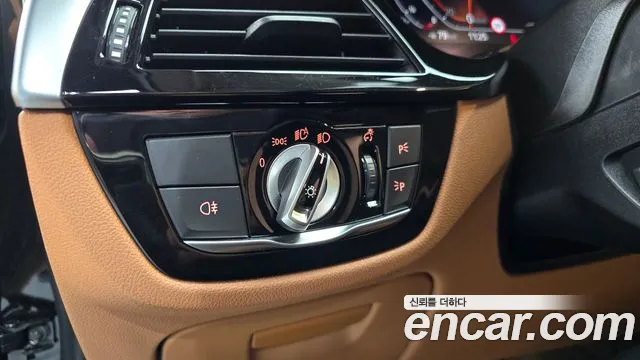 BMW 5-Series — Фото автомобиля 4