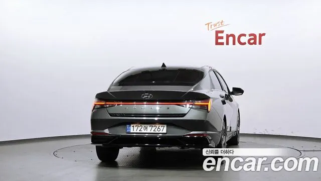 Hyundai Avante CN7 — Фото автомобиля 4
