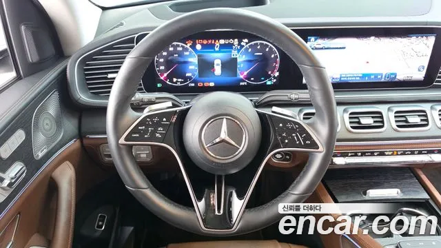 Mercedes-Benz GLE-Class — Фото автомобиля 19