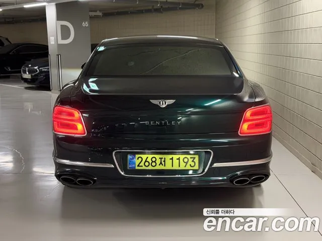 Bentley Flying Spur Generation 3 — Фото автомобиля 8