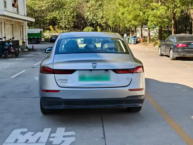 Roewe D7 — Фото автомобиля 16