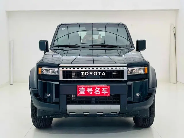 Toyota Prado — Фото автомобиля 2