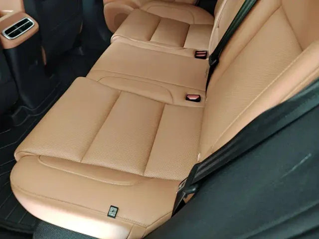 Leapmotor C10 — Фото автомобиля 16