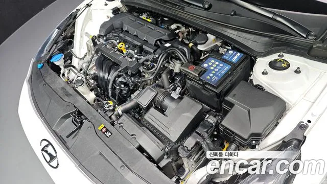 Hyundai Avante CN7 — Фото автомобиля 9