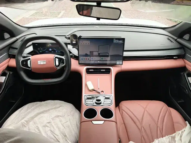 Geely Galaxy L6 — Фото автомобиля 9