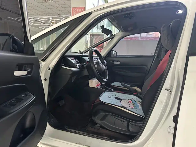 Honda Fit — Фото автомобиля 7