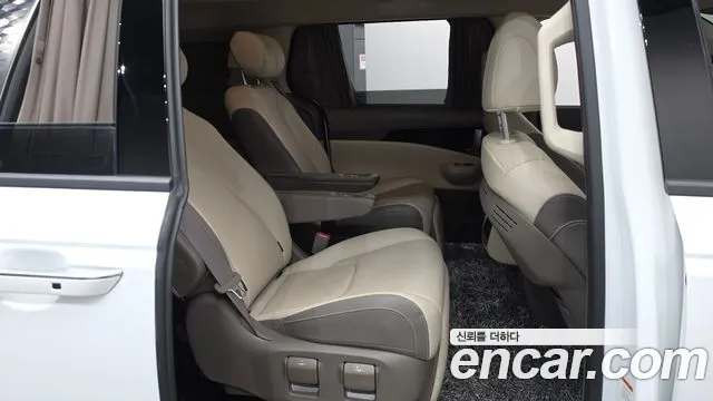 Kia Carnival 4th Gen — Фото автомобиля 17
