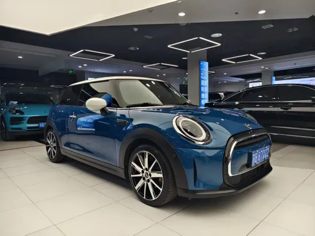 MINI Hatch — Фото автомобиля 3