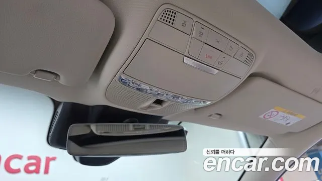 Mercedes-Benz E-Class — Фото автомобиля 19