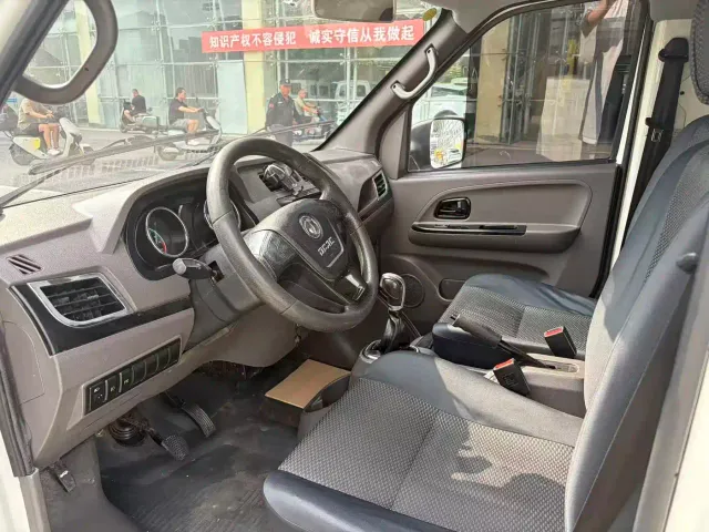 Dongfeng Yufeng Yufeng EM26 — Фото автомобиля 9