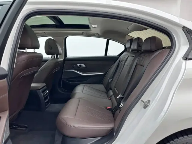BMW 3 Series — Фото автомобиля 20