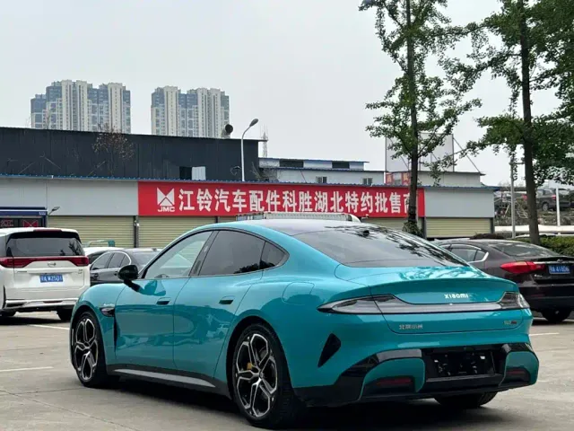 Xiaomi SU7 — Фото автомобиля 9
