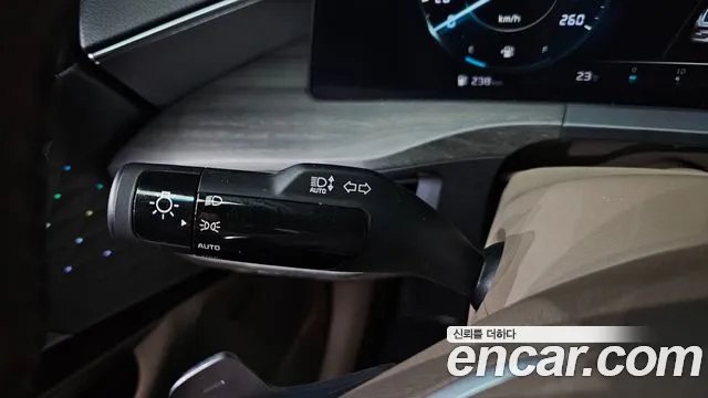 Kia K8 K8 Hybrid — Фото автомобиля 30
