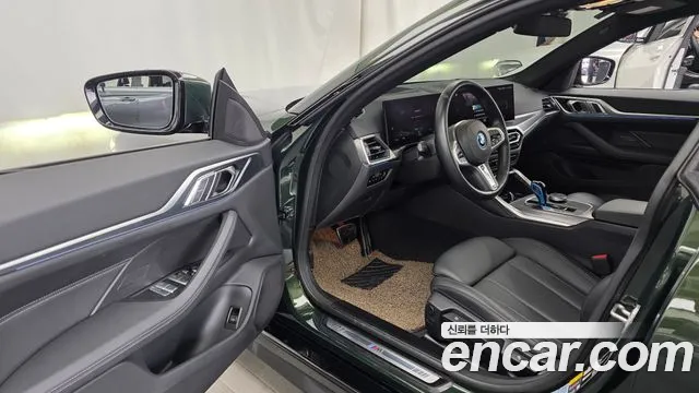 BMW i4 — Фото автомобиля 9