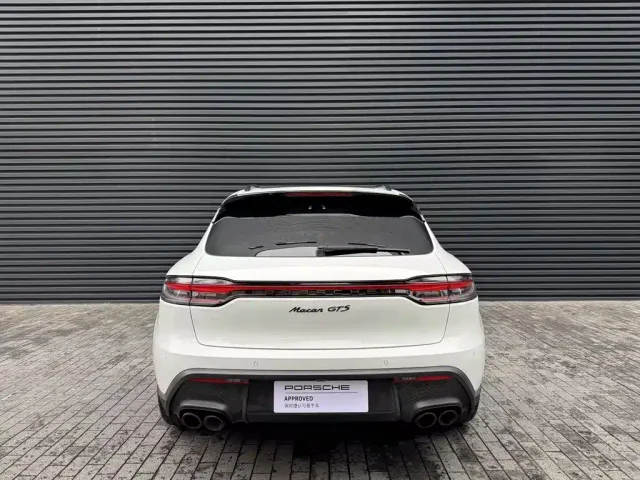 Porsche Macan — Фото автомобиля 11