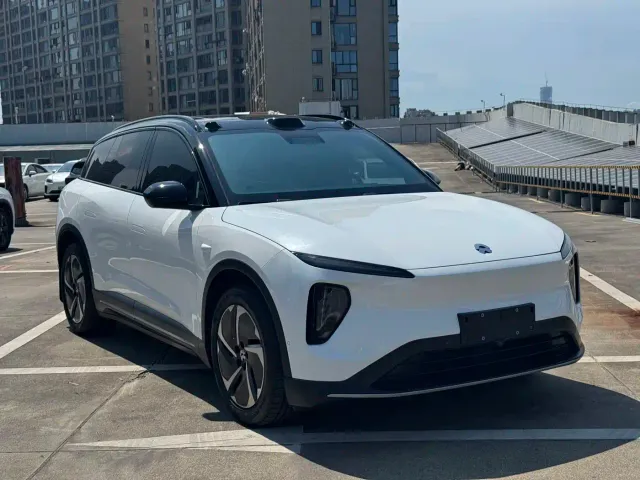 Nio ES6 — Фото автомобиля 2