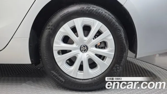 Toyota Prius — Фото автомобиля 20