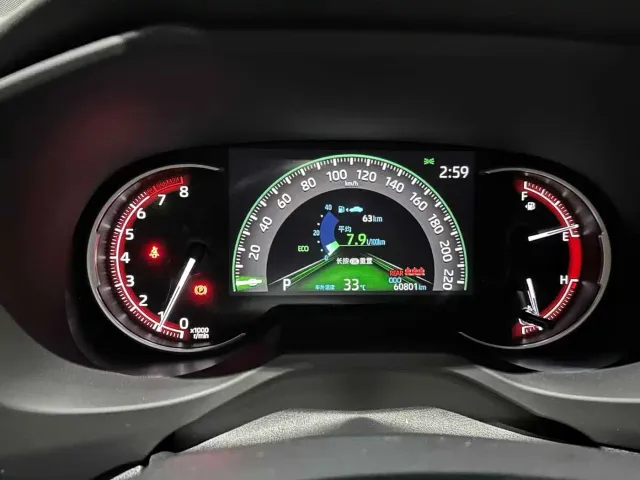 Toyota RAV4 — Фото автомобиля 9