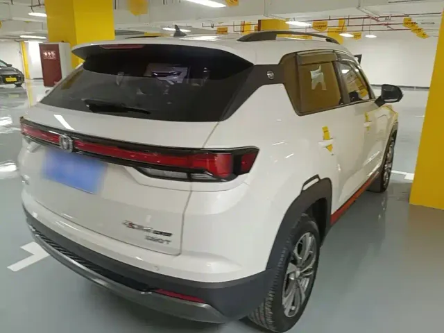 Changan CS35 Plus — Фото автомобиля 6
