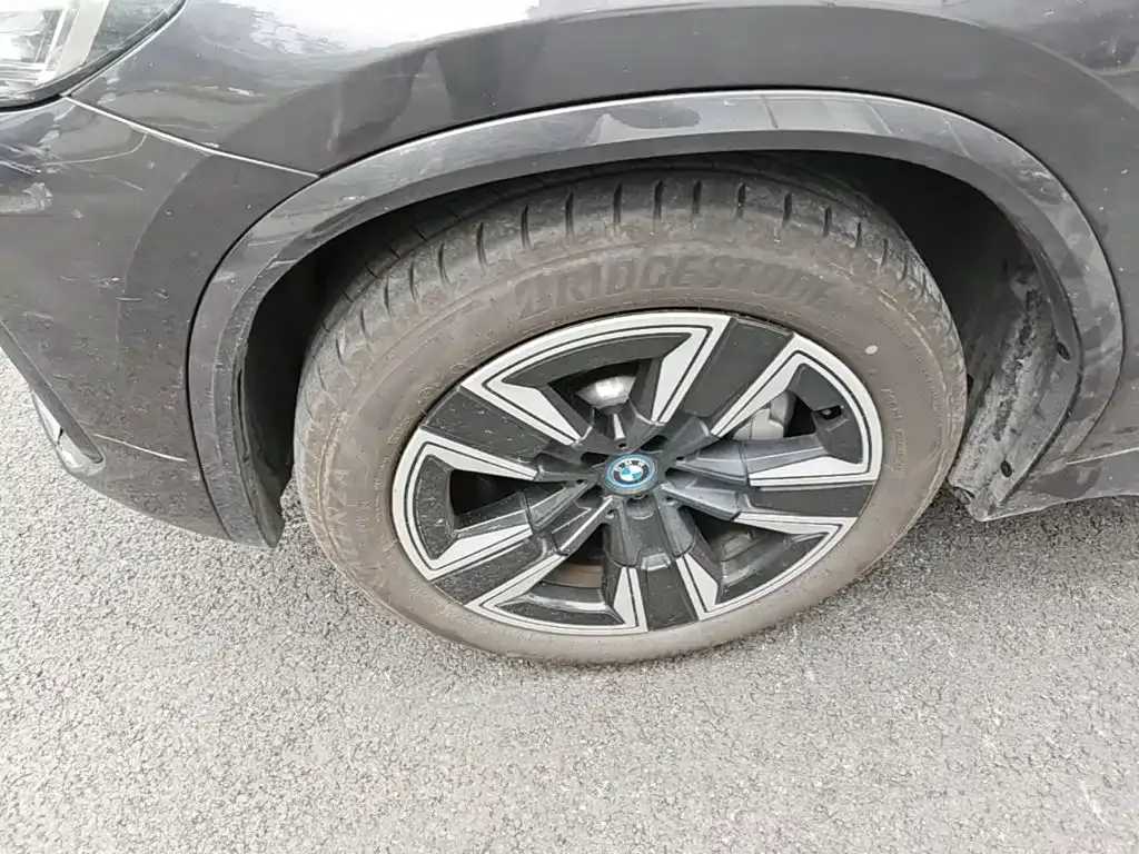 BMW BMW iX3 2022 Leading Edition — Фото автомобиля 22