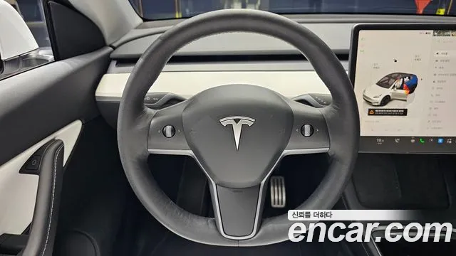 Tesla Model Y — Фото автомобиля 10